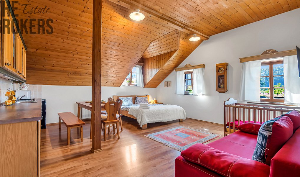 Prodej domu 163 m² s pozemkem 1 801 m², Hlásná Třebaň – náhled fotky 10