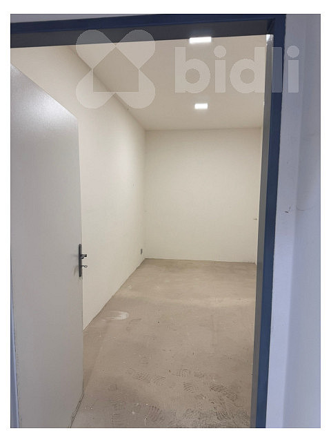 Pronájem výrobních prostor 385 m² - Więcej
