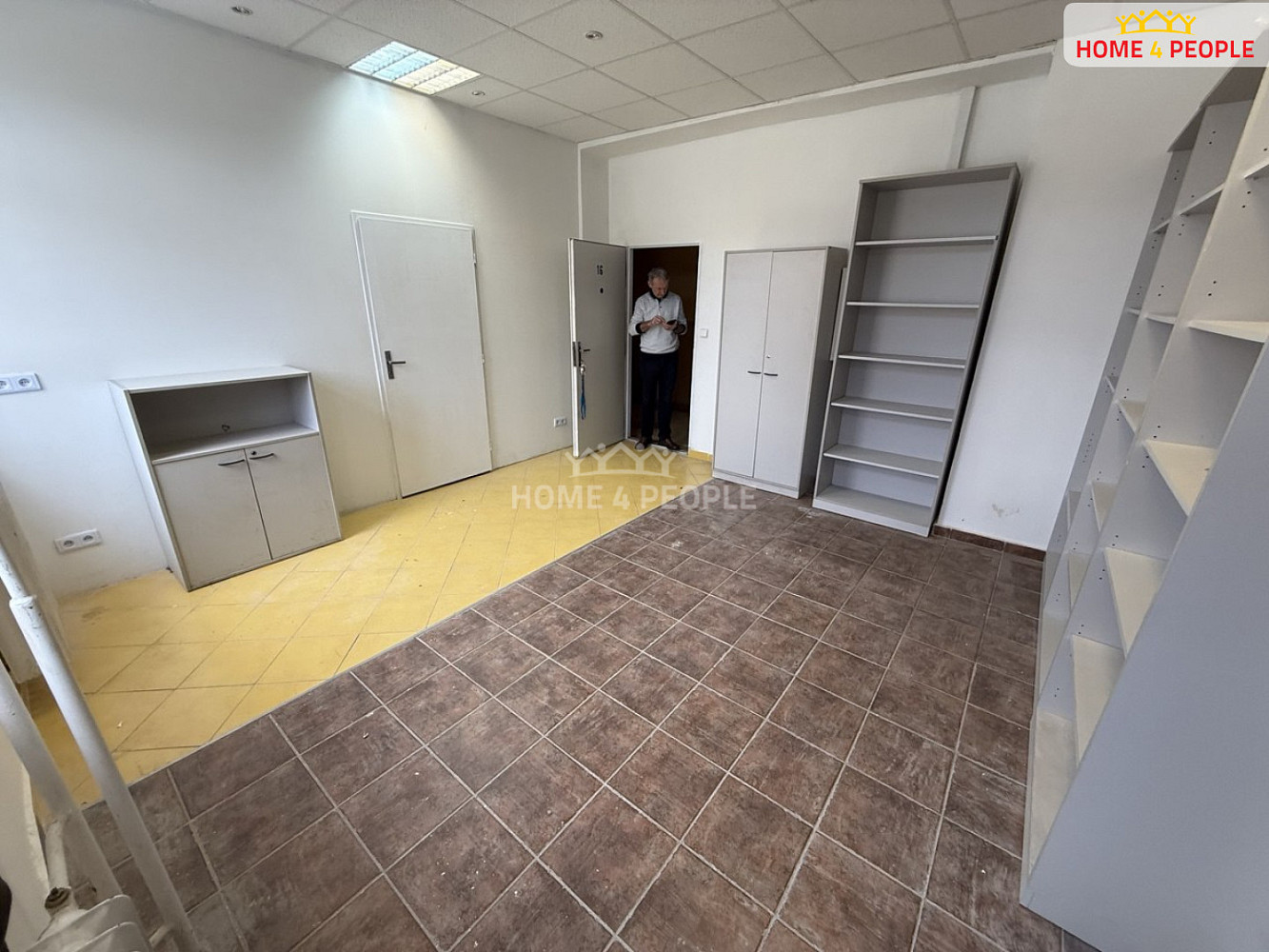 Pronájem kanceláře 21 m² — photo 5