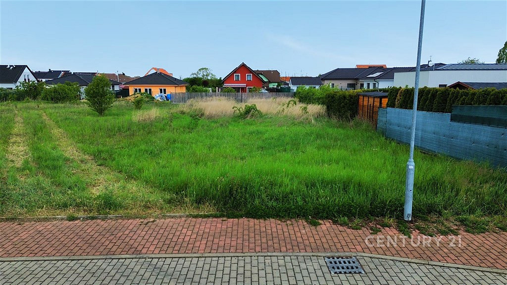 Prodej stavebního pozemku 818 m²