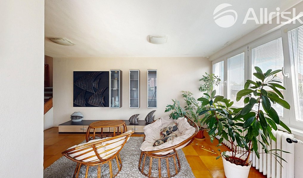 Prodej domu 252 m² s pozemkem 747 m², Dolní Benešov – náhled fotky 11