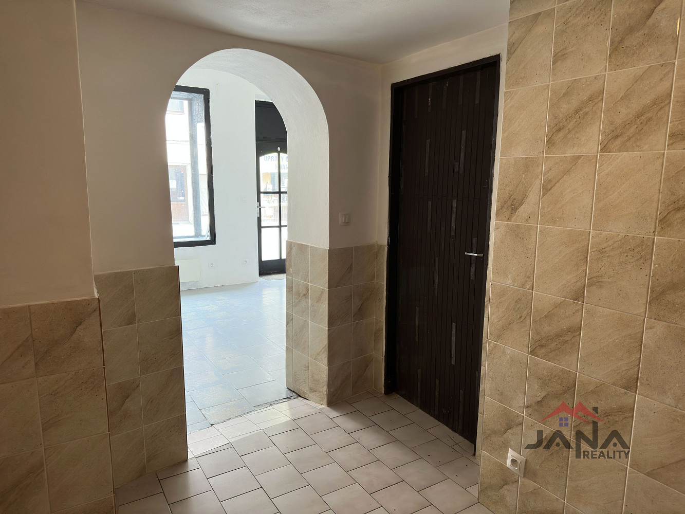 Pronájem obchodních prostor 22 m² – fotografie 5