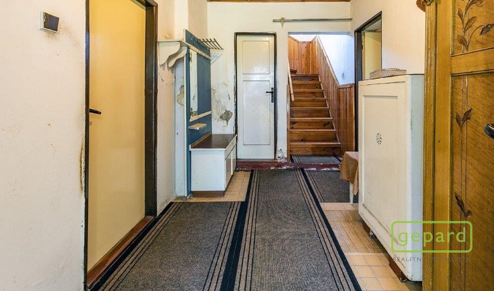 Prodej domu 170 m² s pozemkem 1 000 m², Obrubce – náhled fotky 10