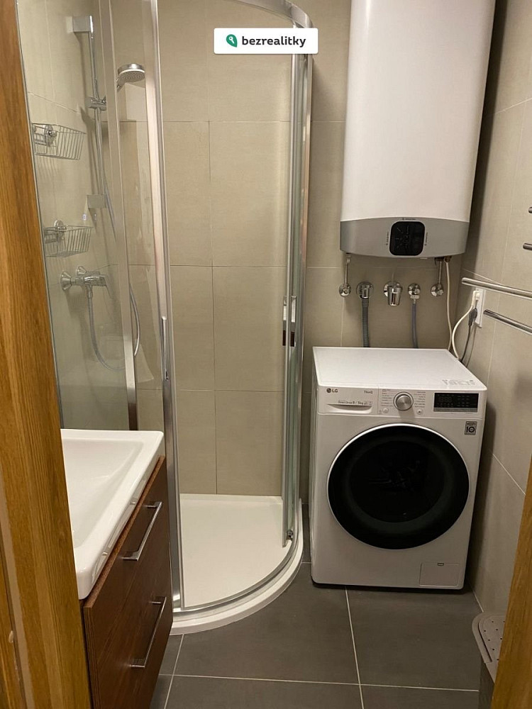 Prodej bytu 2+kk 42 m² – fotografie 2