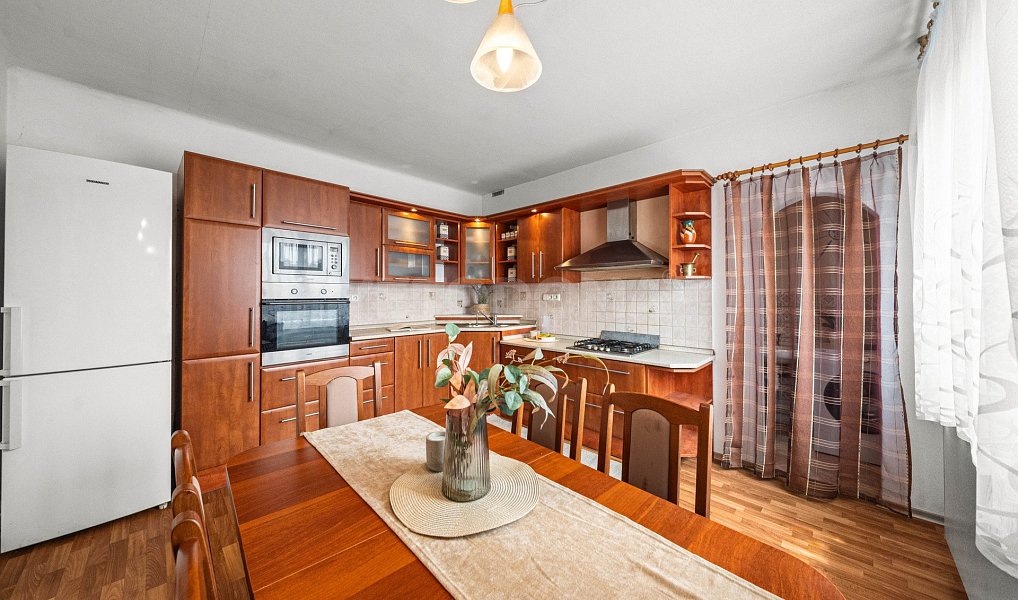 Prodej domu 176 m² s pozemkem 466 m², Plzeň – náhled fotky 12