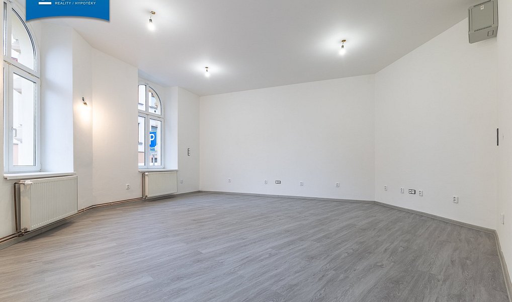 Pronájem bytu 4+1 130 m², Liberec – náhled fotky 3