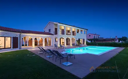 Pronájem domu 250 m² s pozemkem 1 364 m², Sveti Lovreč, Chorvatsko