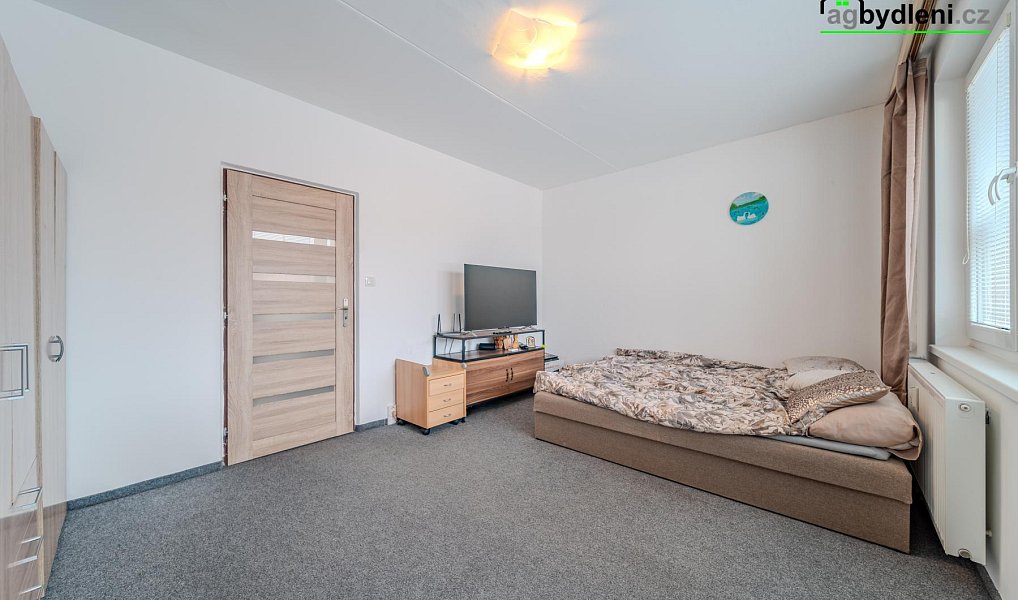 Prodej bytu 1+1 32 m², Klatovy – náhled fotky 2