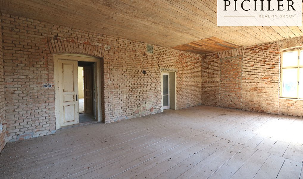Prodej ubytovacího objektu 940 m², Klokočov – náhled fotky 9