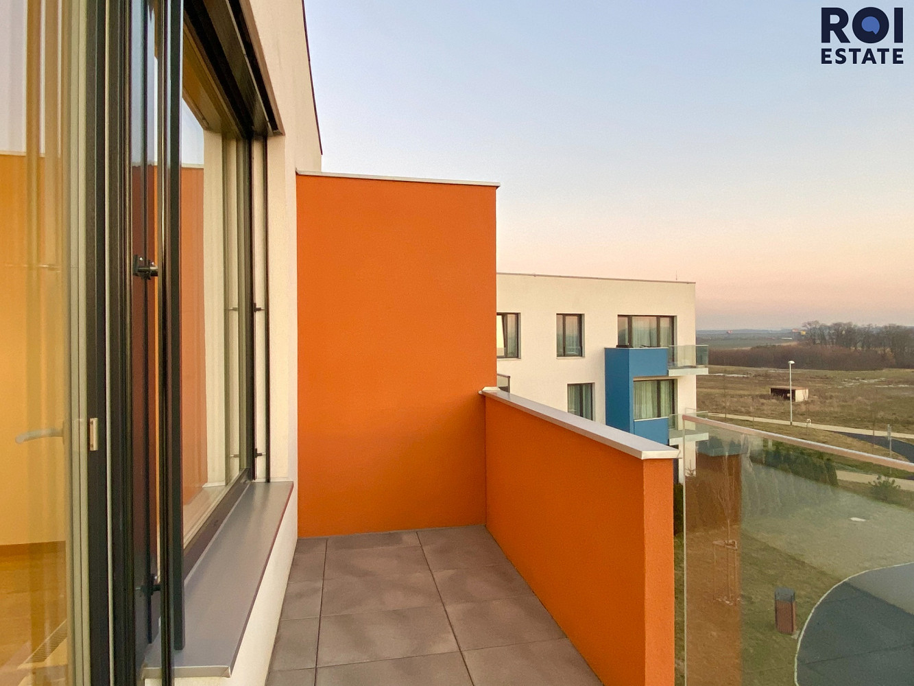 Pronájem bytu 2+kk 63 m² – fotografie 4