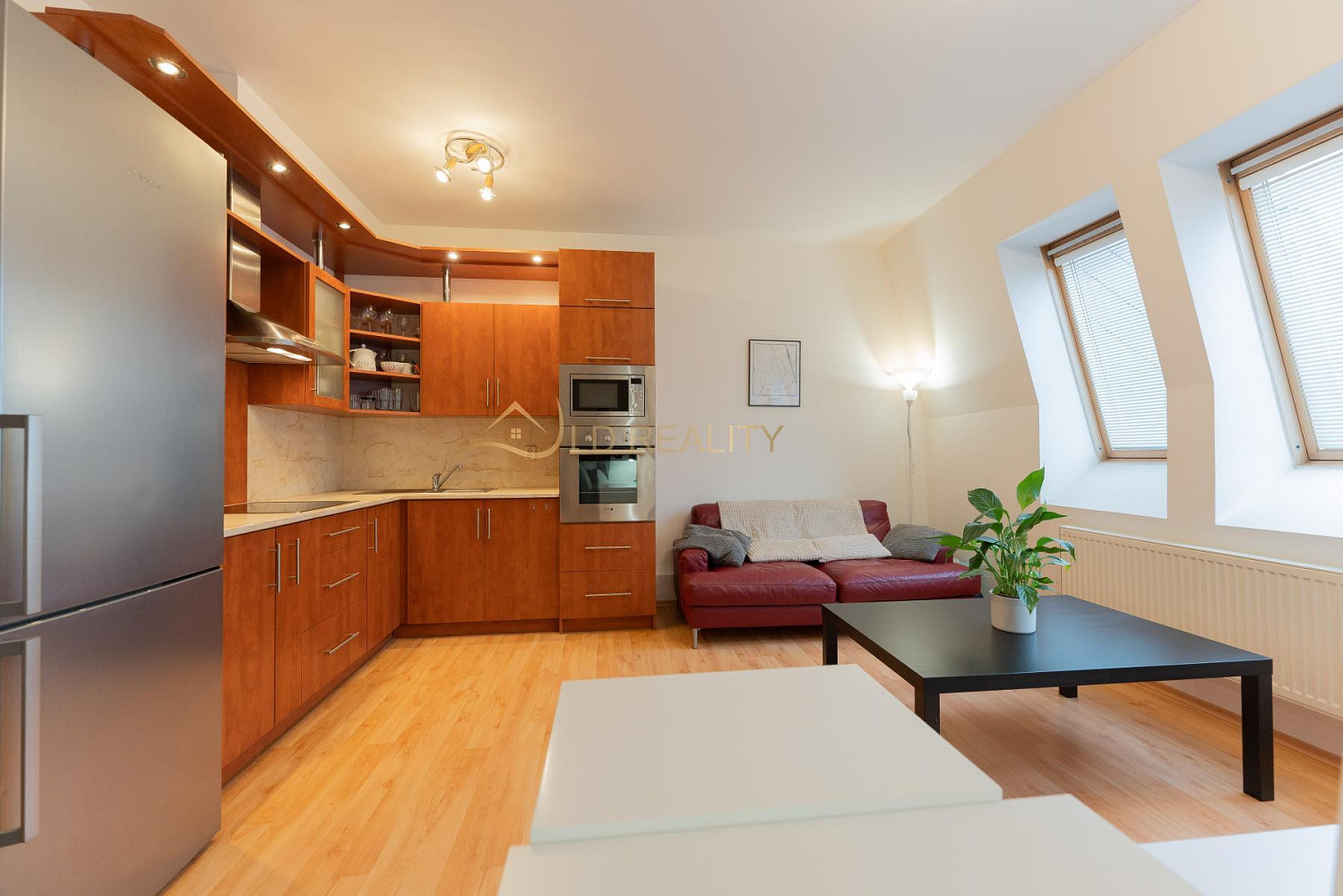 Pronájem bytu 2+kk 55 m² — photo 3