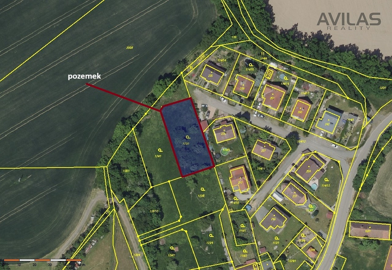 Prodej stavebního pozemku 970 m² – fotografie 2