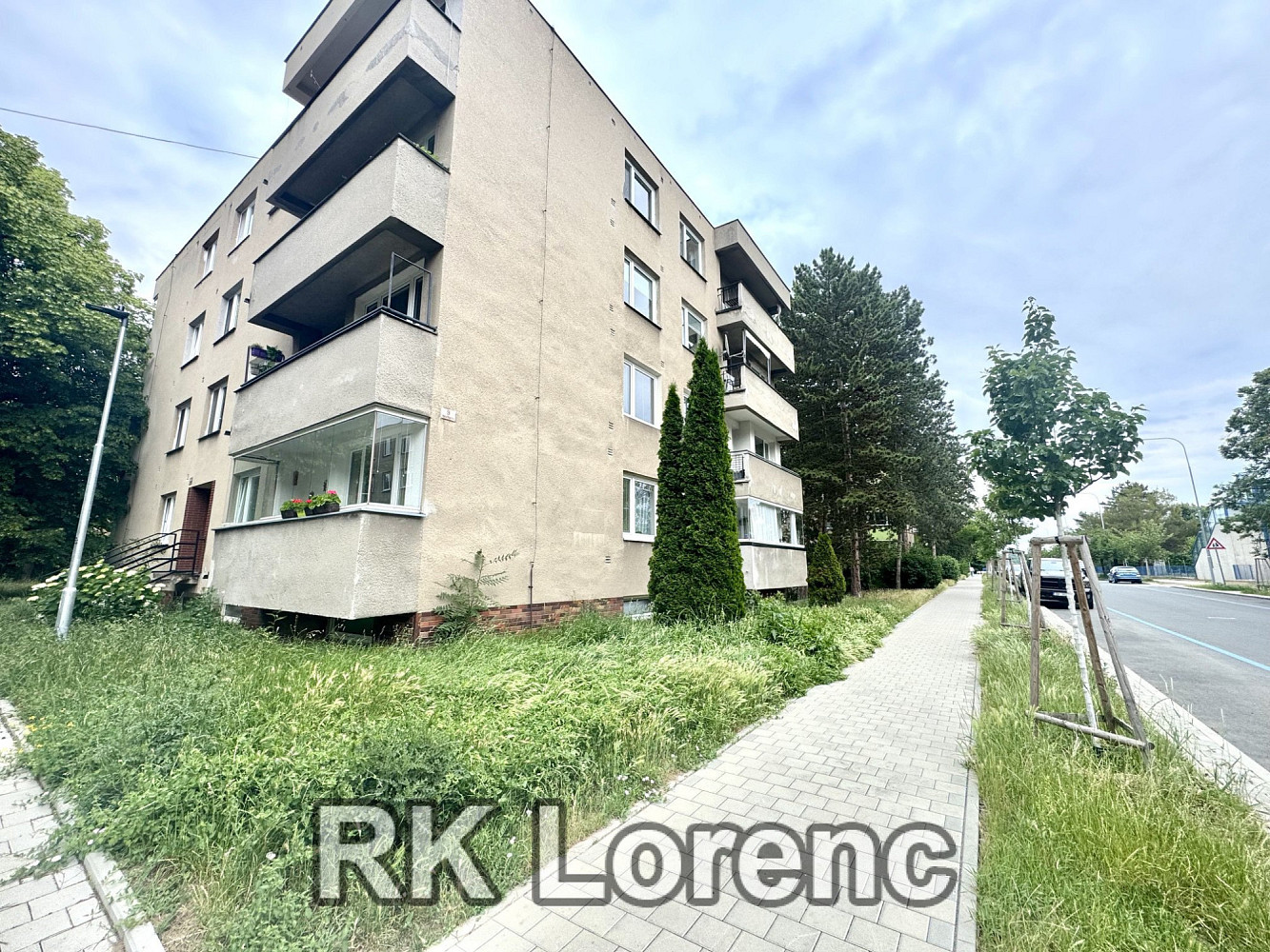 Pronájem garážového stání na ul. Marie Majerové Brno - Lesná – pohled 6
