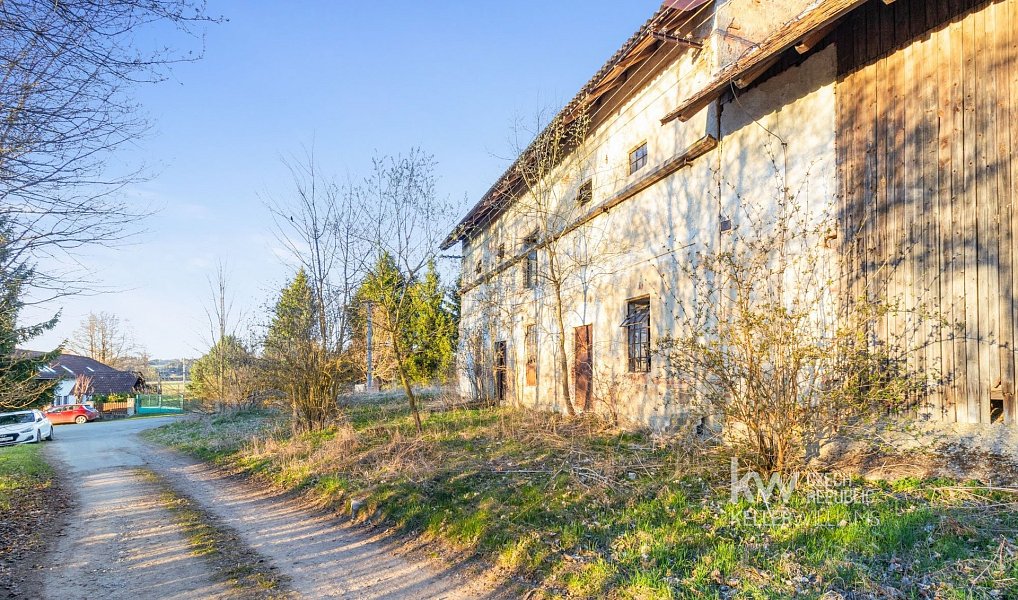 Prodej komerčního pozemku 1 200 m², Častrov – náhled fotky 7
