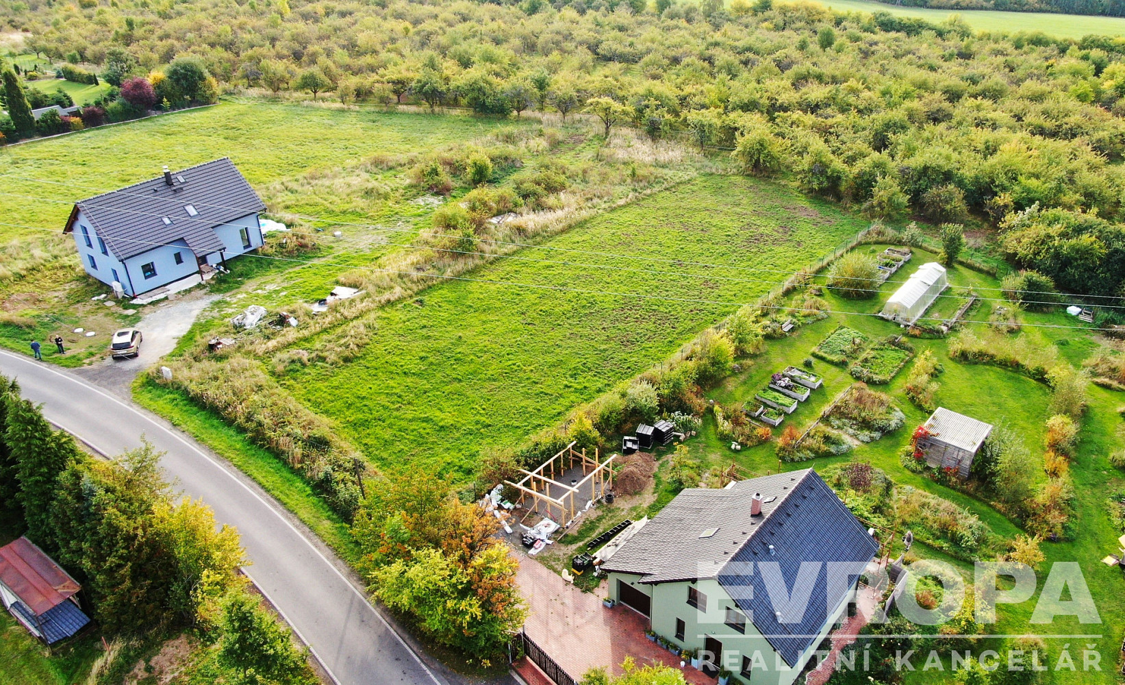 Prodej stavebního pozemku 2 000 m²