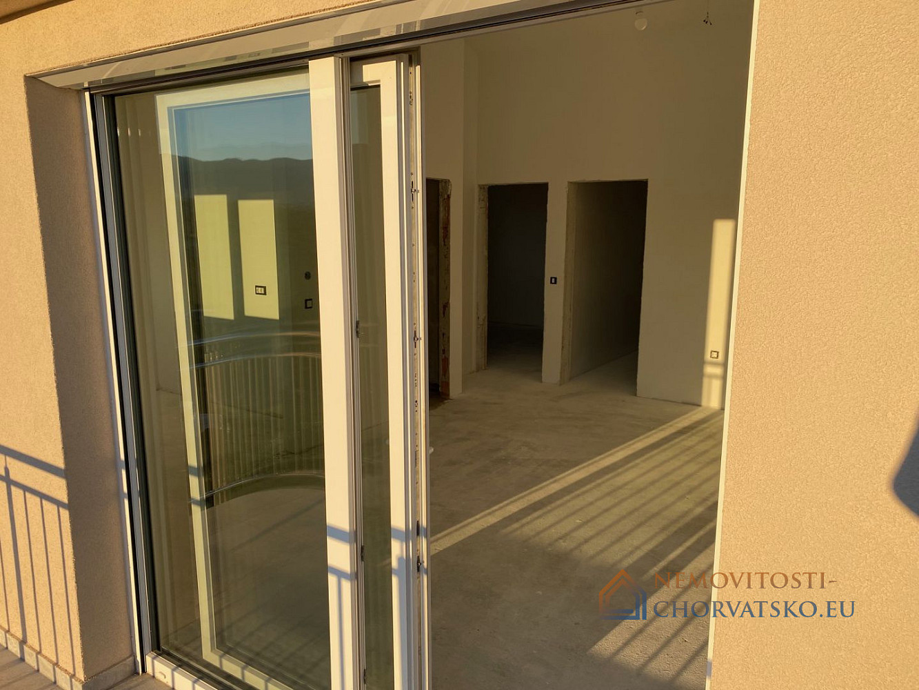Prodej bytu 2+kk 79 m² - Widok 3