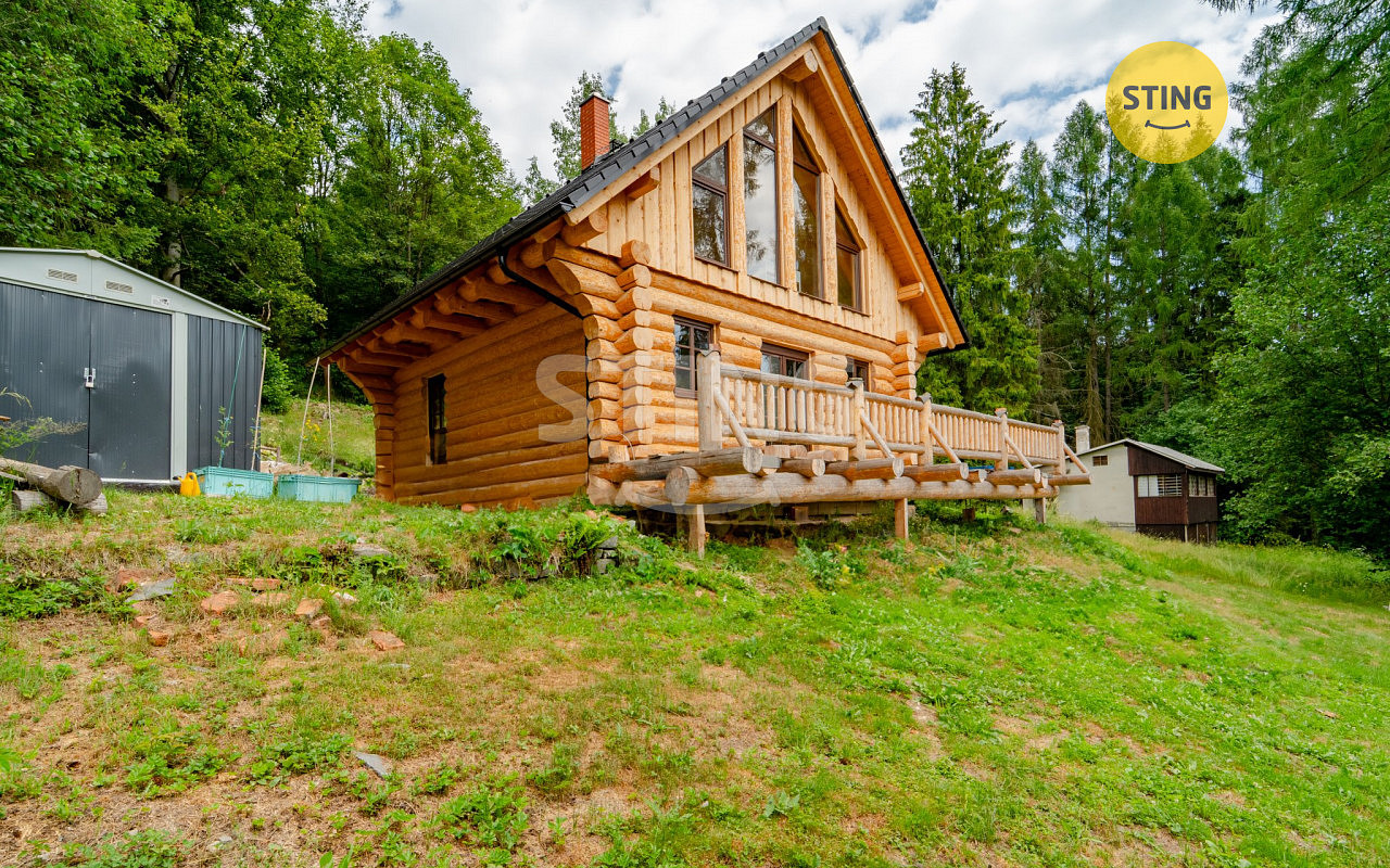Prodej domu 118 m² s pozemkem 1 779 m²