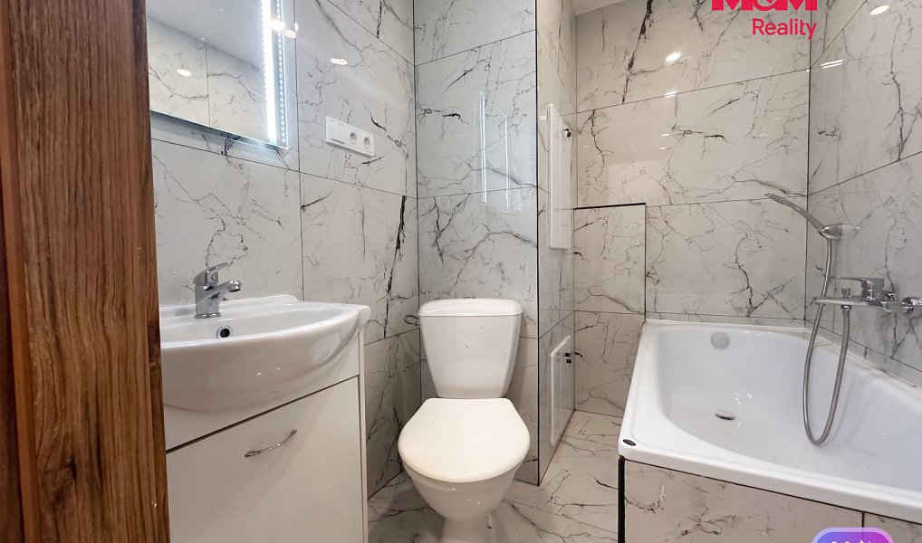 Pronájem bytu 1+kk 19 m², Jirkov – náhled fotky 8