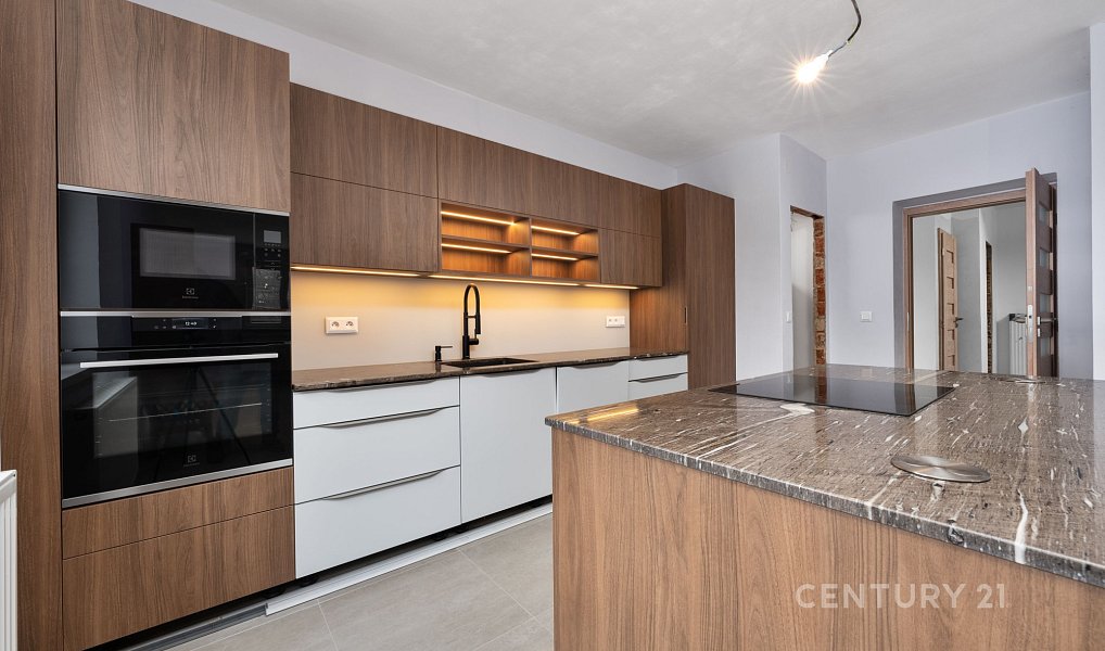 Prodej domu 232 m² s pozemkem 1 199 m², Rabyně – náhled fotky 2