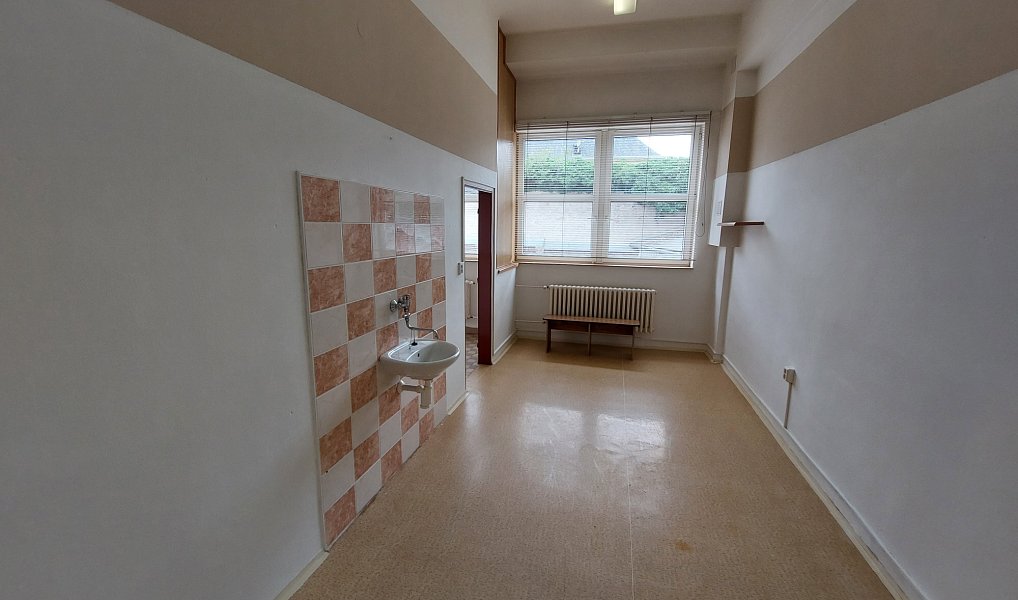 Pronájem kanceláře 20 m², Krnov – náhled fotky 3