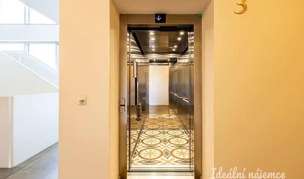 Pronájem bytu 2+kk 44 m², Praha – náhled fotky 14