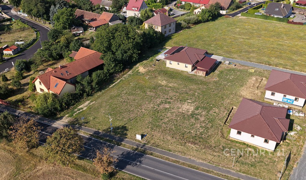 Prodej stavebního pozemku 965 m², Zbizuby – náhled fotky 13