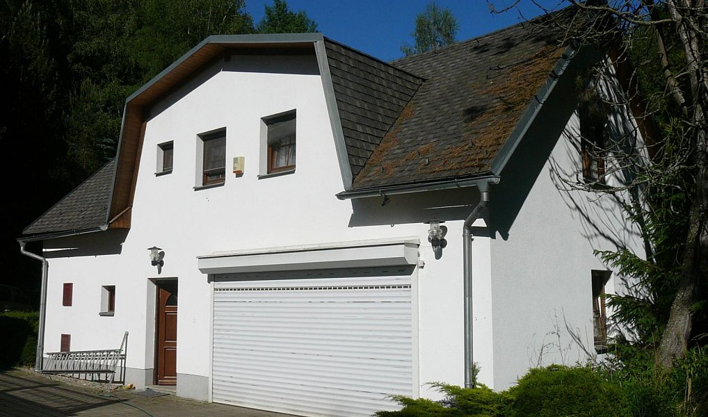 Prodej domu 1 000 m² s pozemkem 133 323 m², Štoky – náhled fotky 2