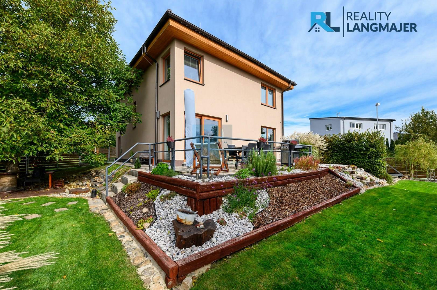Prodej domu 183 m² s pozemkem 724 m²