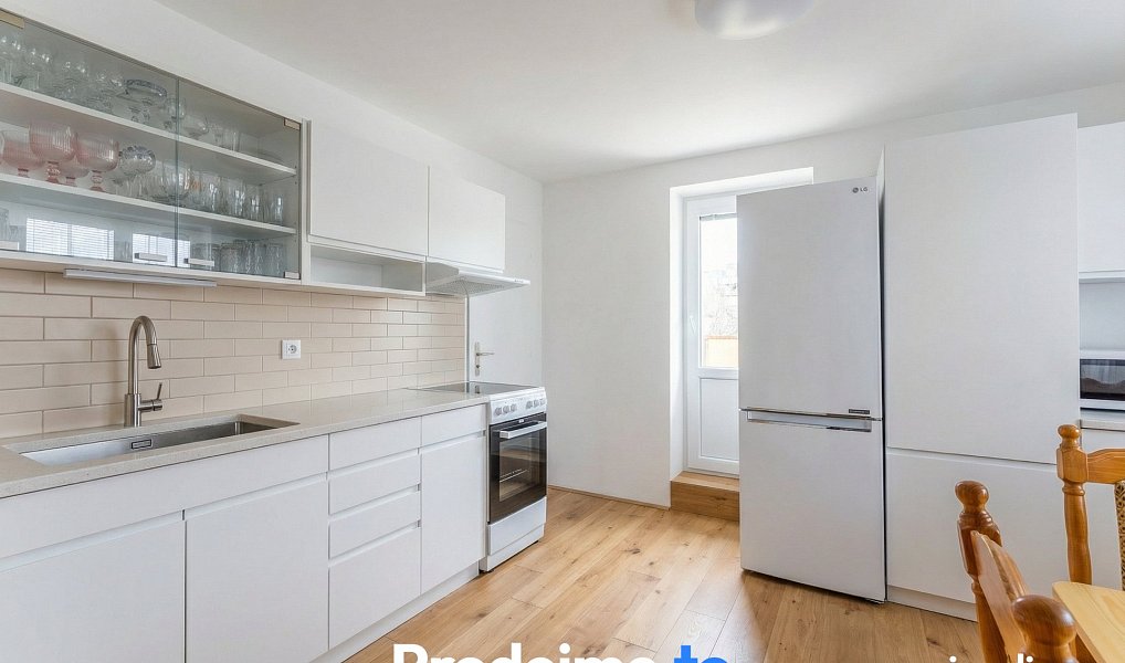 Prodej domu 99 m² s pozemkem 503 m², Hevlín – náhled fotky 2