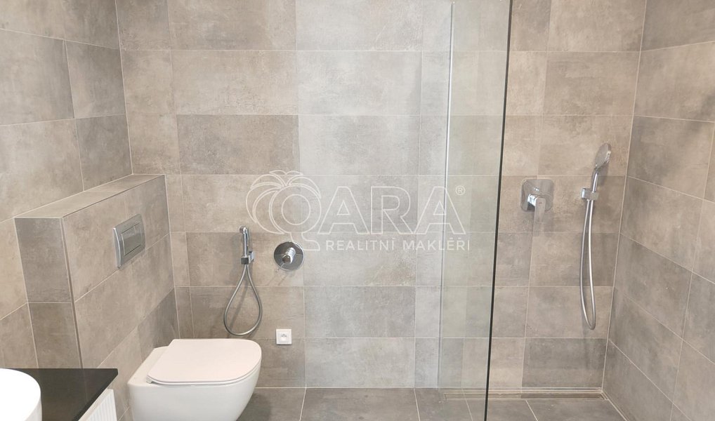 Pronájem bytu 4+kk 106 m², Vysoký Újezd – náhled fotky 18