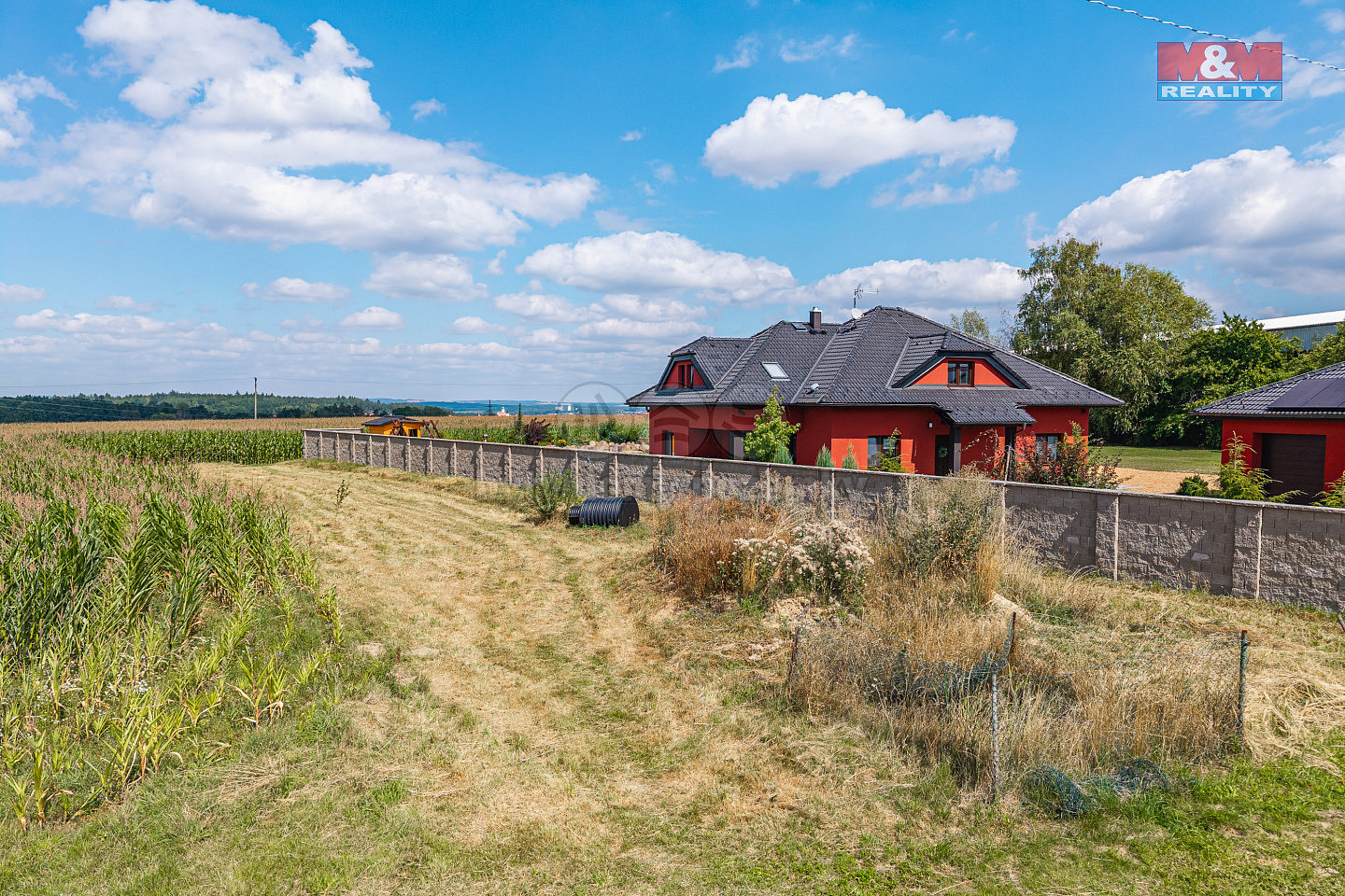 Prodej stavebního pozemku 733 m²