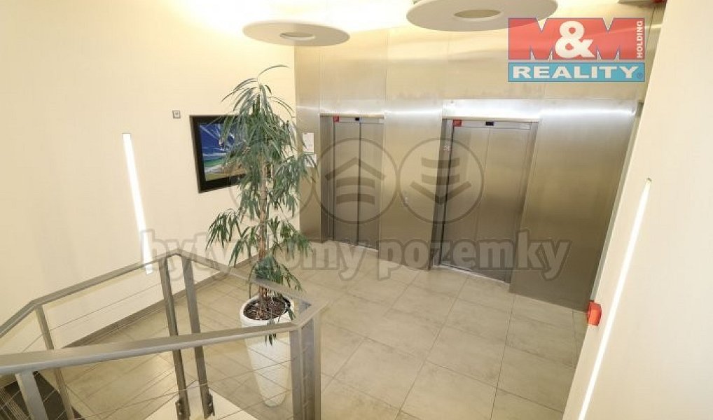 Pronájem kanceláře 373 m², Praha – náhled fotky 15