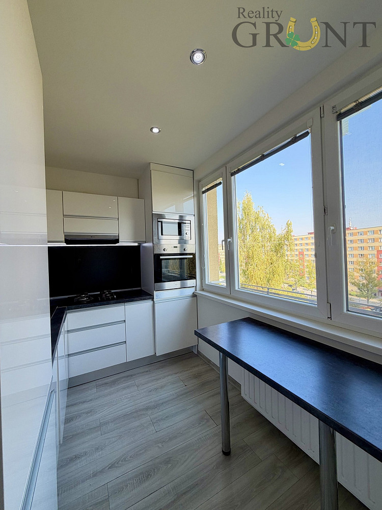 Pronájem bytu 3+1 74 m² – fotografie 4