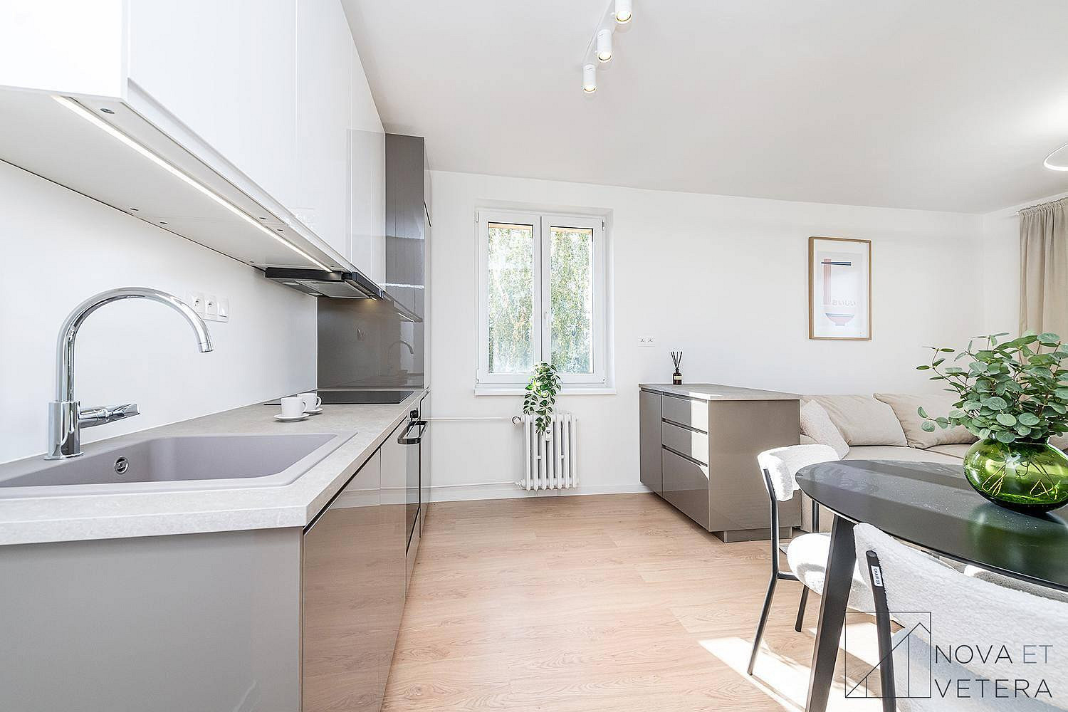 Prodej bytu 4+kk 73 m² — photo 2
