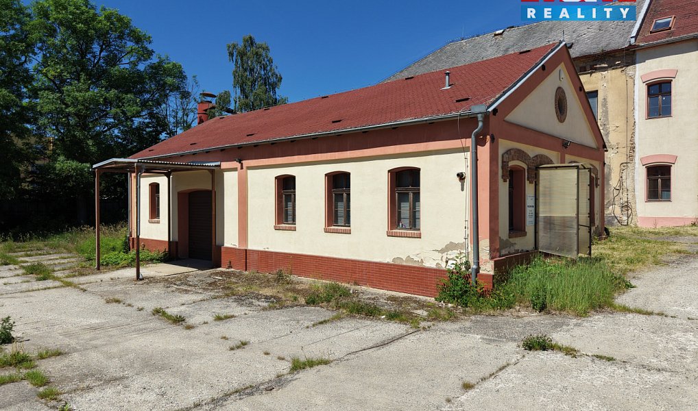 Prodej skladovacích prostor 500 m², Dubí – náhled fotky 2