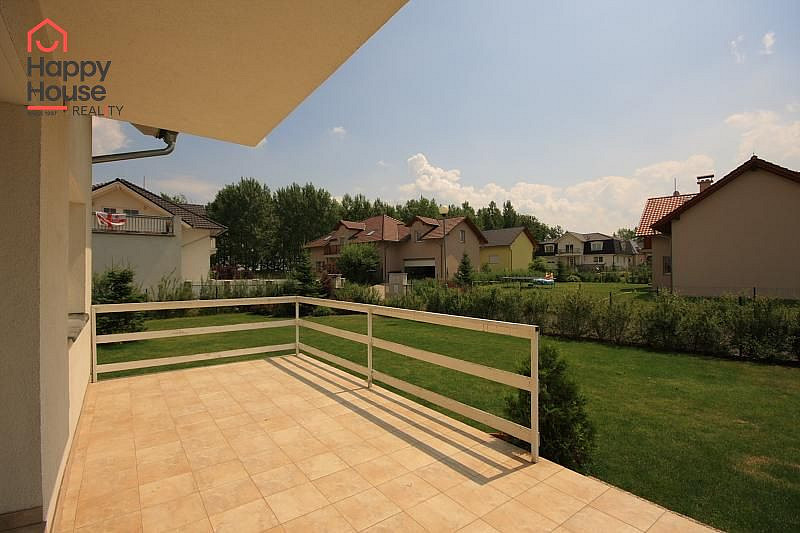 Pronájem domu 285 m² s pozemkem 1 285 m² – fotografie 3
