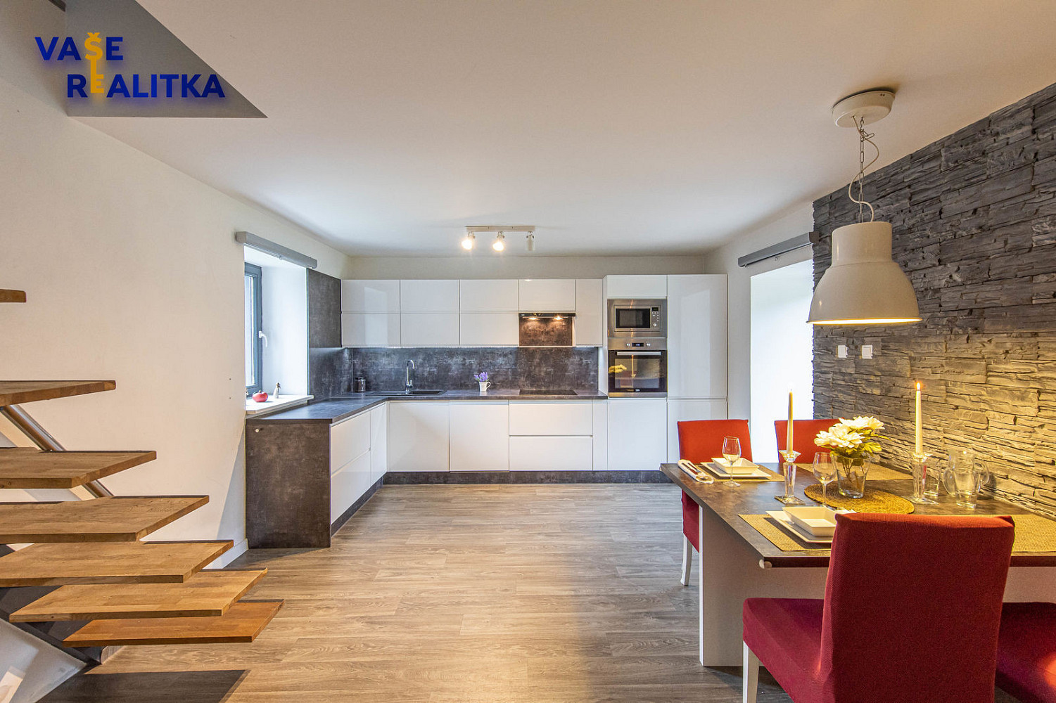 Prodej domu 140 m² s pozemkem 921 m² – pohled 4