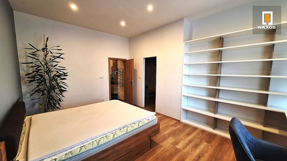 Pronájem bytu 3+kk 95 m² – fotografie 4