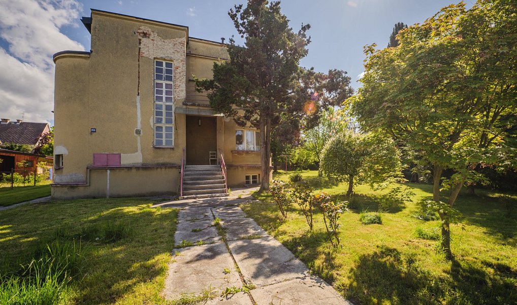 Prodej domu 206 m² s pozemkem 958 m², Turnov – náhled fotky 8