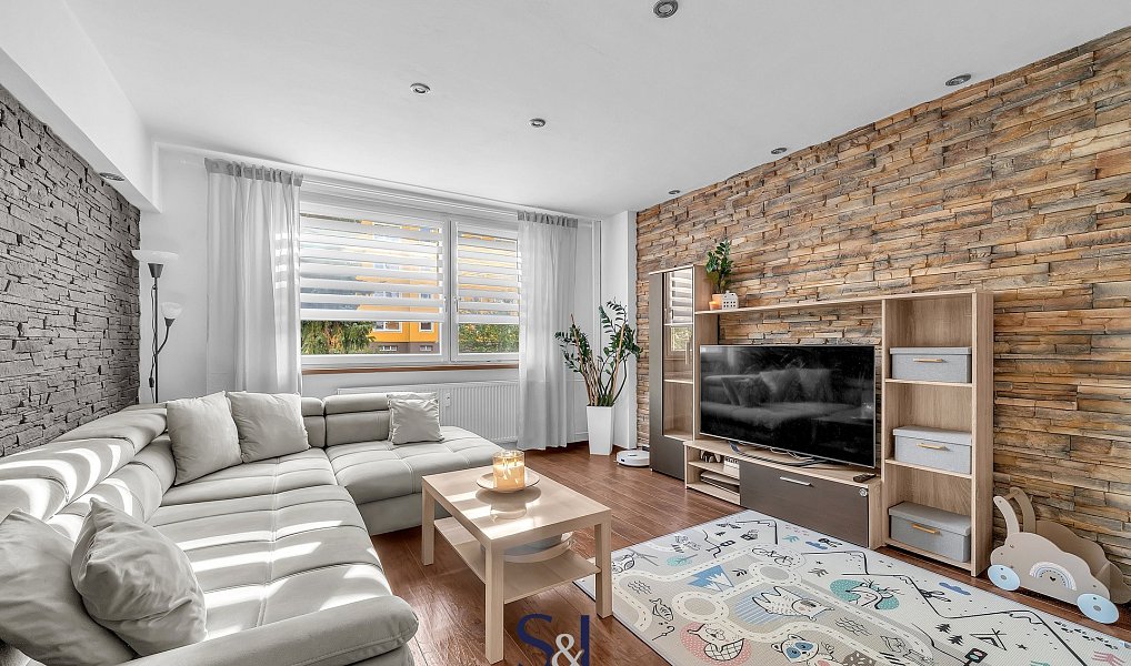 Prodej bytu 2+1 56 m², Stráž pod Ralskem – náhled fotky 2