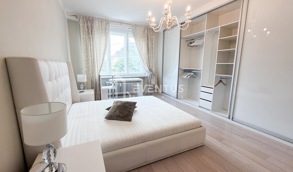 Pronájem bytu 2+1 89 m², Praha – náhled fotky 16