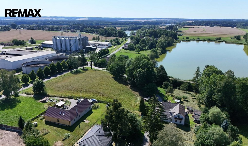 Prodej stavebního pozemku 1 362 m², Opatovec – náhled fotky 11