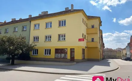 Prodej bytu 3+1 88 m², Bezručova, Znojmo