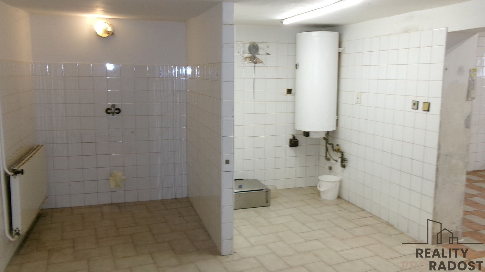 Pronájem skladovacích prostor 120 m² – fotografie 4