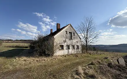 Prodej stavebního pozemku 6 579 m², Petrovice - Týnčany, okres Příbram