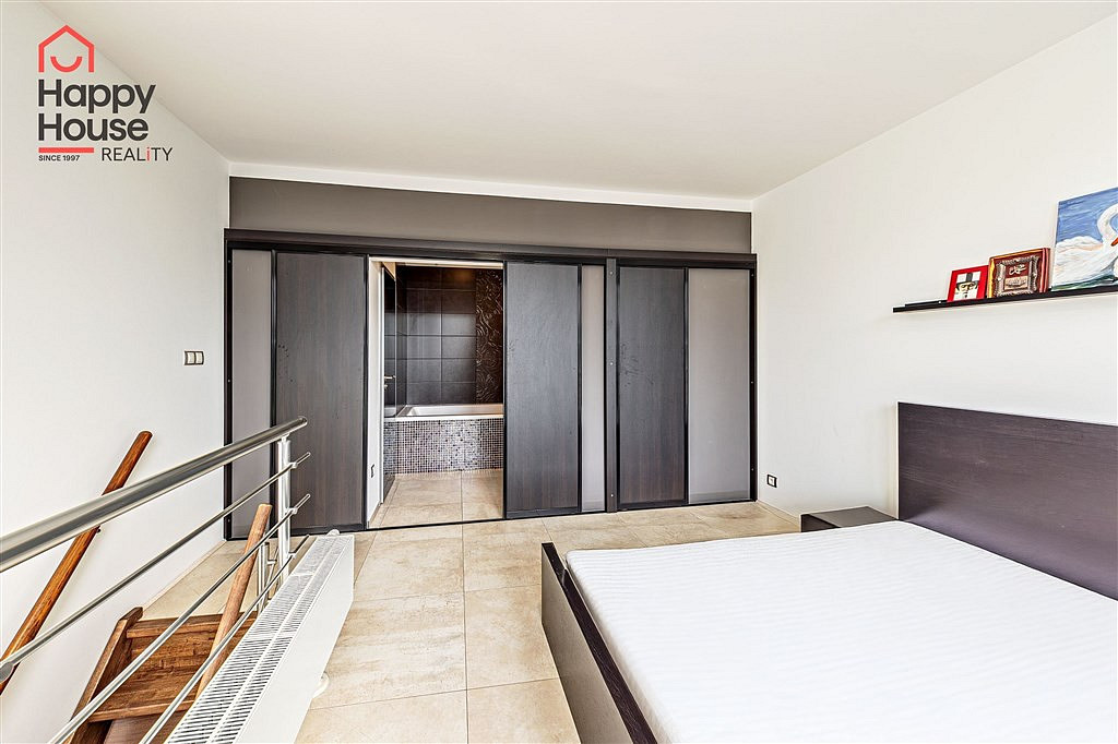 Pronájem bytu 2+kk 50 m² – pohled 6