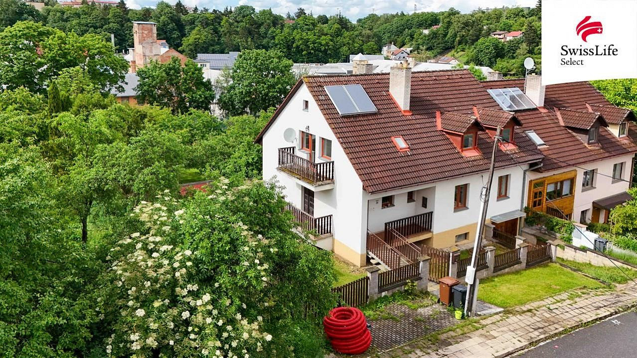 Prodej domu 245 m² s pozemkem 388 m² - Więcej