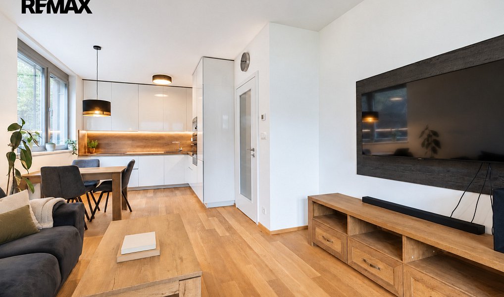 Prodej bytu 2+kk 60 m², Praha – náhled fotky 9