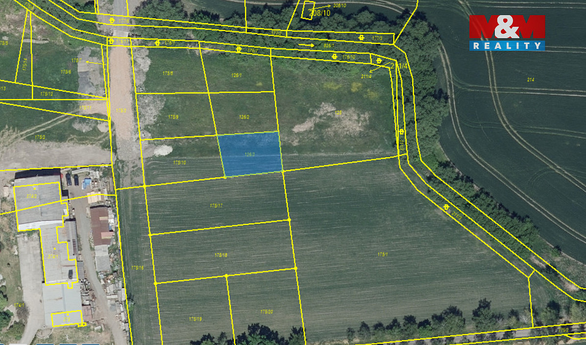 Prodej stavebního pozemku 996 m² – pohled 2