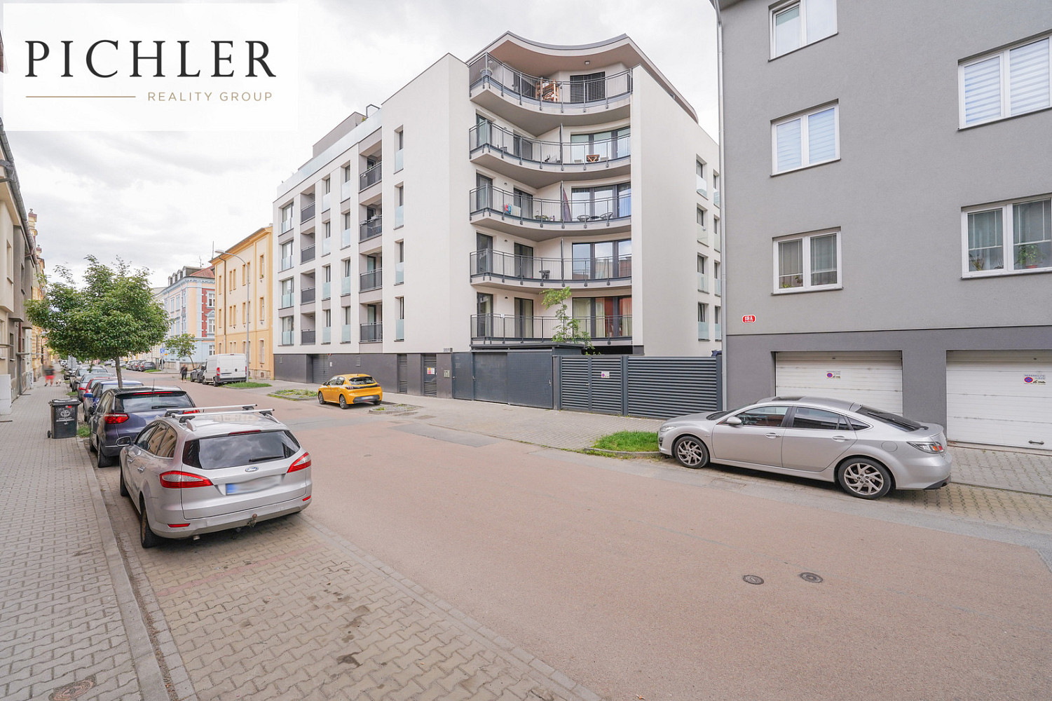 Prodej bytu 1+kk 37 m² — photo 2
